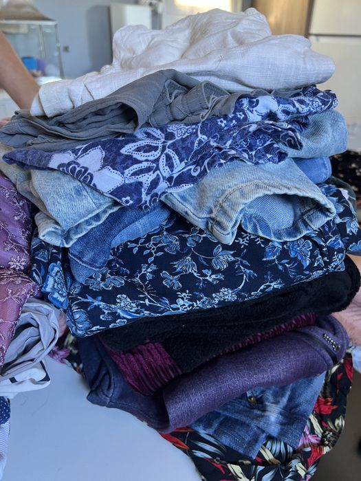 Lote de roupa mulher / vários tamanhos