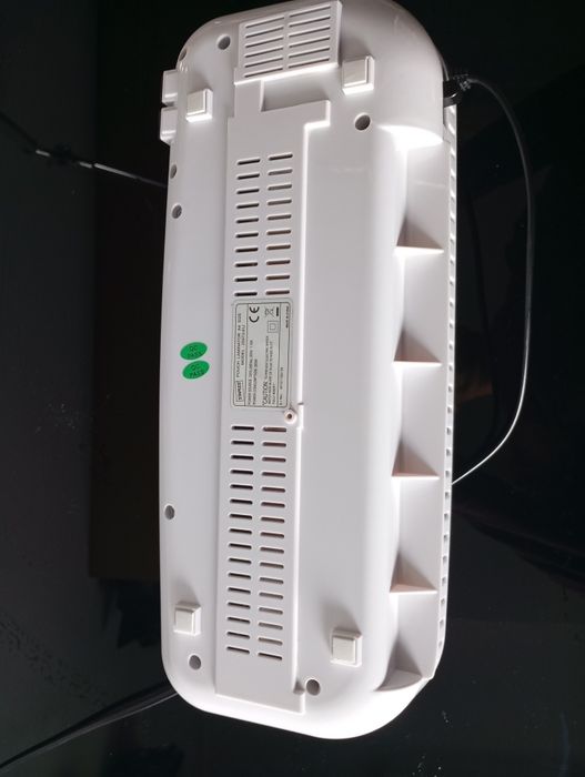Plastificadora térmica compacta Staples (modelo A4 / Pouch Laminator)