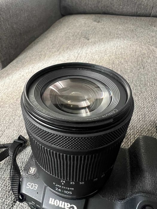 Camera Canon EOS RP + RF 24-105mm F4-7.1 + Adaptador EF-EOS R