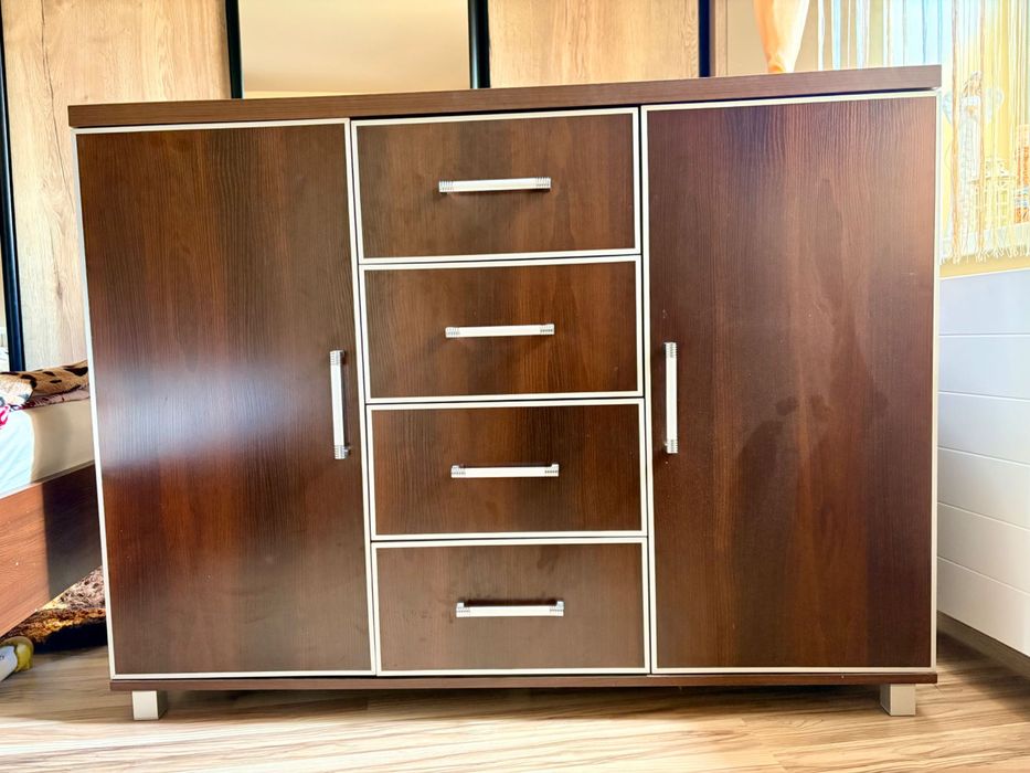 Komoda z szufladami i szafkami – kolor ciemny orzech/wenge – stan dobry