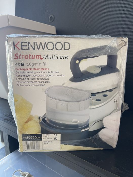 Ferro de engomar a vapor, novo, kenwood, 2250W