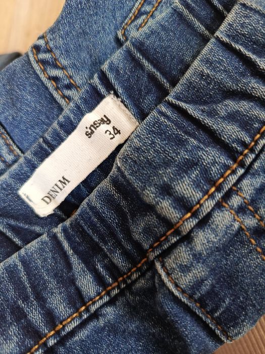 Granatowe jeansy rurki Denim Sinsay 34