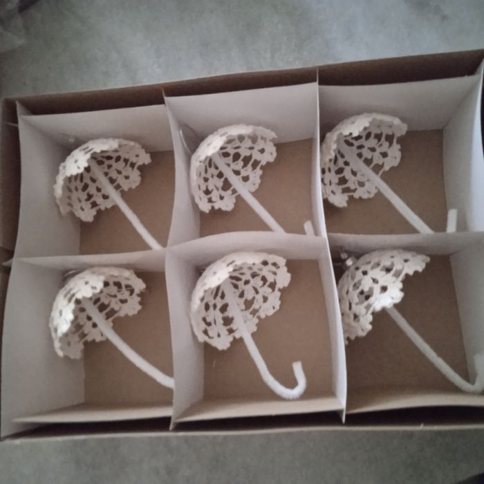 Piękne parasolki z bawełnianych nici