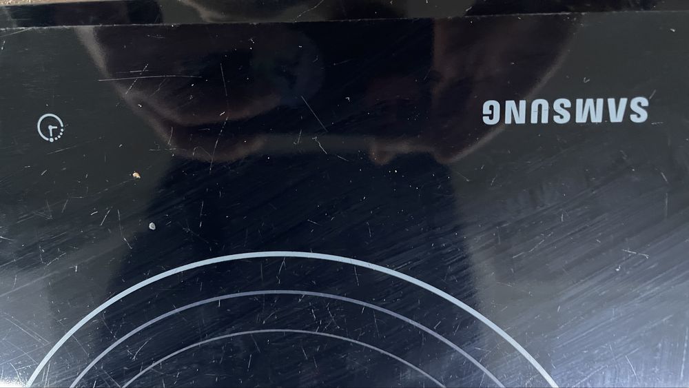 Поверхня під ремонт SAMSUNG