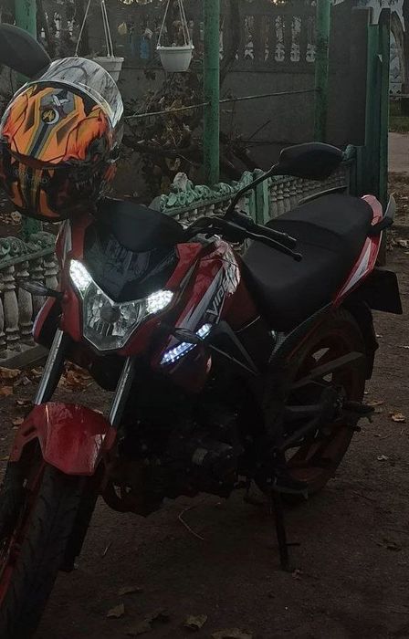 Продаеться мотоцикл Viper 150, как новый, цепной привод
