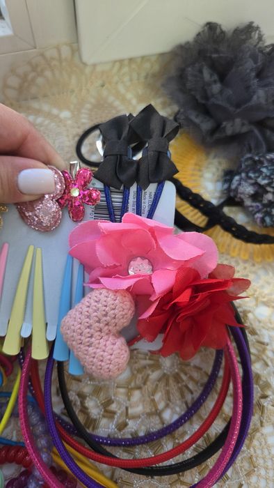 Прикраси для волосся