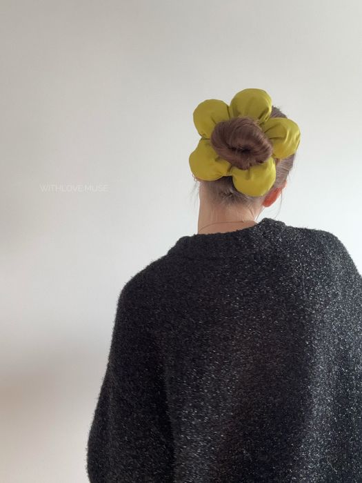 Резинка квіткова для волосся (ручна робота)