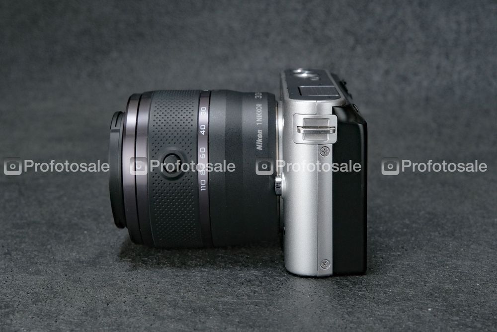 Фотоапарат Nikon J2 +30-110
