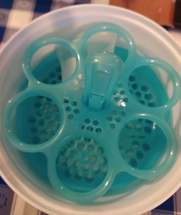 Esterilizador de Biberões a vapor Elétrico