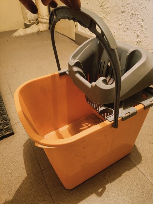 Wiadro 20l SPLAST PIKO z wyciskarką wyciskaczem