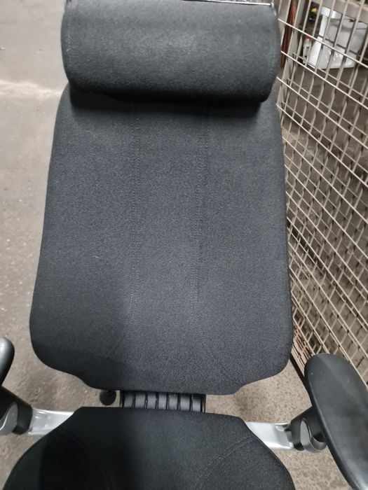 Krzeslo biurowe RH na kółkach