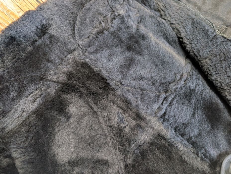 Czarna kurtka skórzana Schott shearling sheepskin owcza pilotka b3