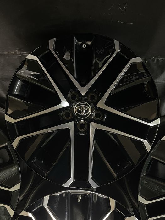 Диски R19 5x120 Et35 8J. Toyota Mirai Century Lexus LS LC TX LM +Датчи