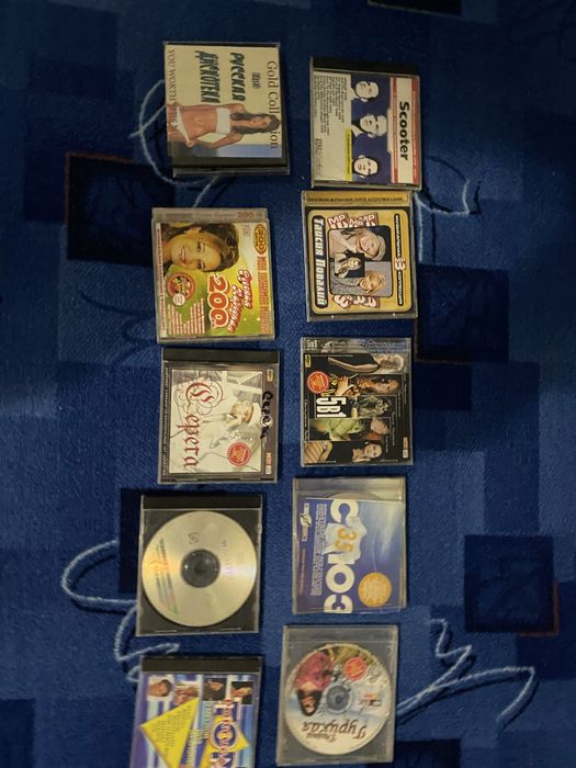 Продам CD  в хорошем состояние