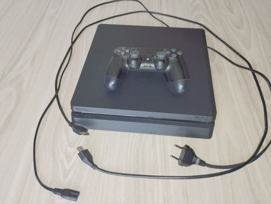 PlayStation 4 – stan bardzo dobry, komplet w pudełku