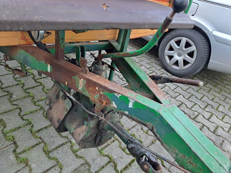 Motocultivador e reboque com matricula