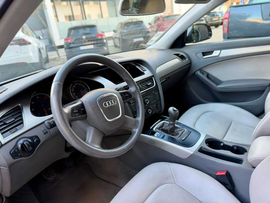 AUDI A4 AVNT 2.0 TDI