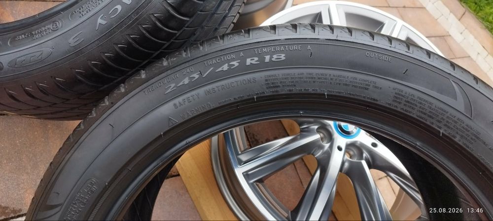 Komplet oryginalnych kół letnich (alufelgi + opony) pasujący do BMW Serii 5 (G30 / G31) oraz Serii 6 GT (G32).