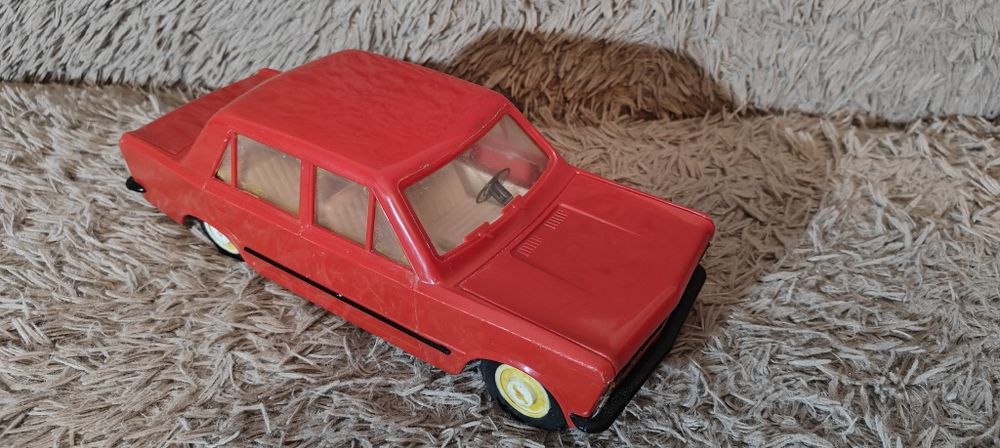 Fiat 125p Sinol PRL