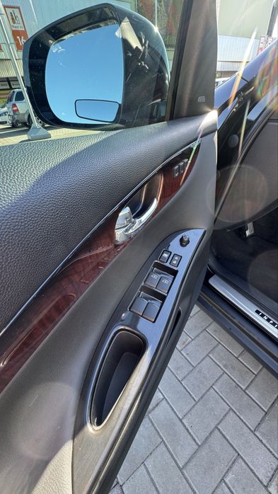 Продам Infinity QX50