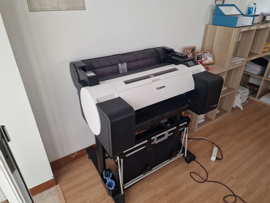Duas Impressora plotter Canon TM-200
