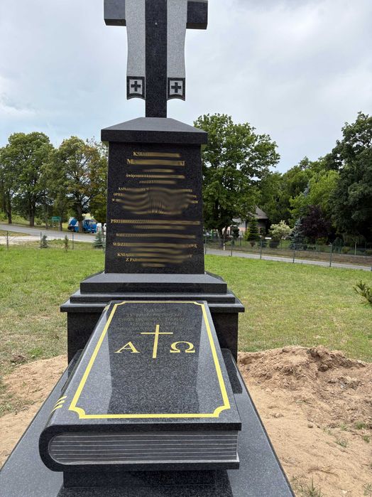 NAGROBEK POMNIK GRANITOWY Piękny klasyczny wzór z montażem
