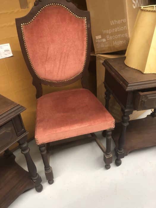 Moveis de madeira estilo clássico e rústico