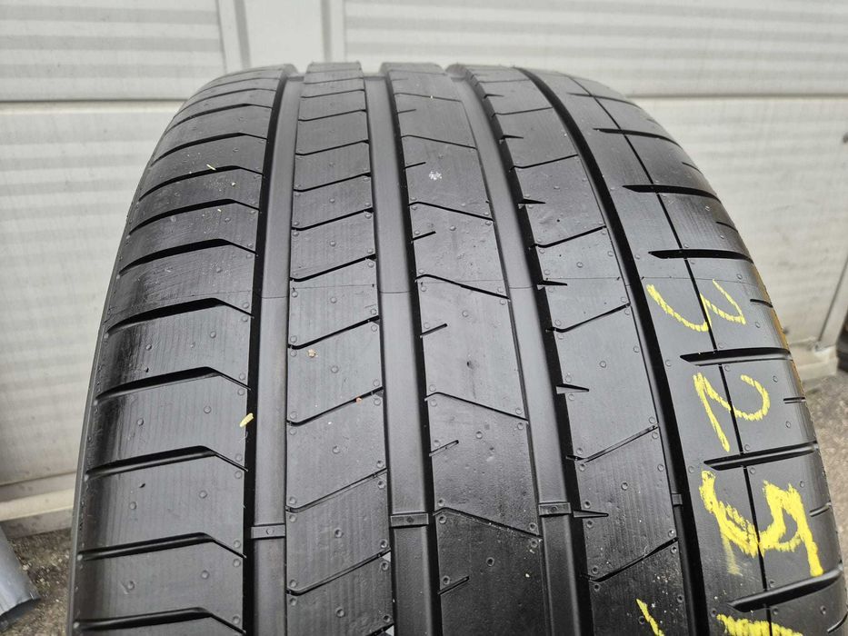 1x OPONA LETNIA 325/30/23 Pirelli P-Zero P24 (L} 109Y DEMO