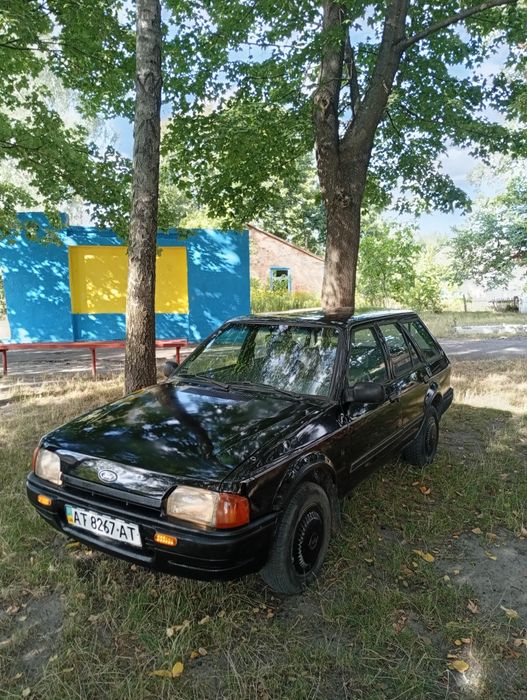 FORD-ESCORT 1.4 Бен Обмен Цикавит