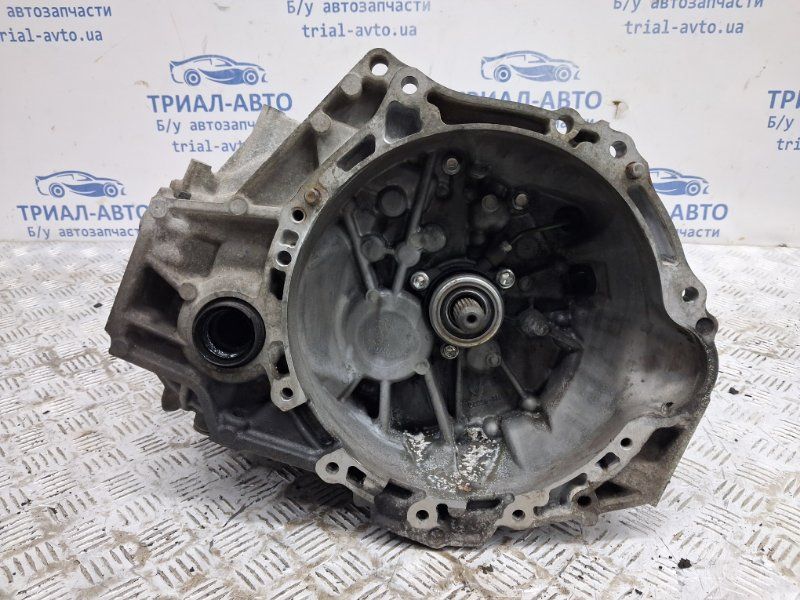 Коробка передач МКПП Auris с Разборки Toyota Auris