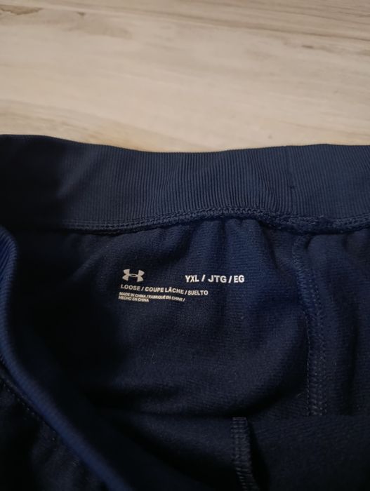 Spodnie dresowe dresy Under Armour 158-164