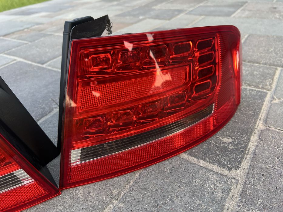 Фонарь стоп Audi A4 B8 LED