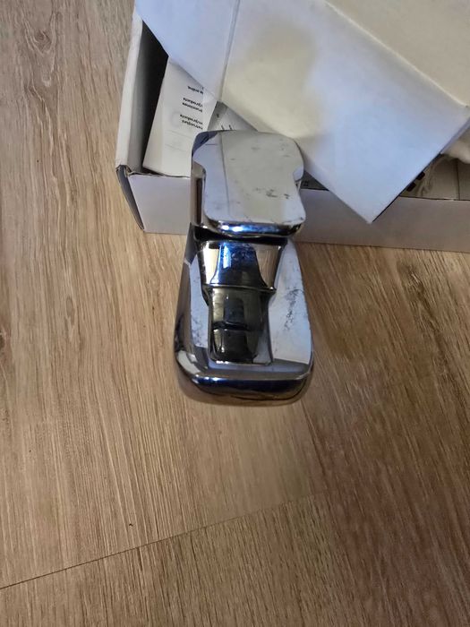 Kran umywalkowy łazienka rozmiar M