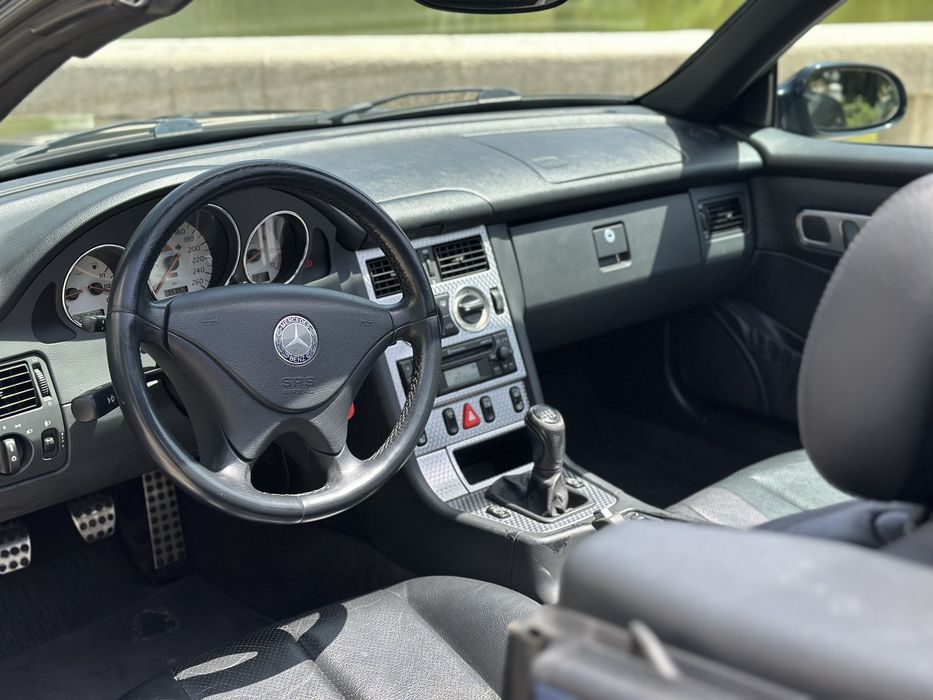 Mercedes-Benz SLK 200 — fotografia 5