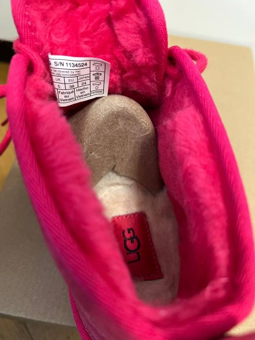 нереально красивые  ботинки оригинал для девочек размер 38