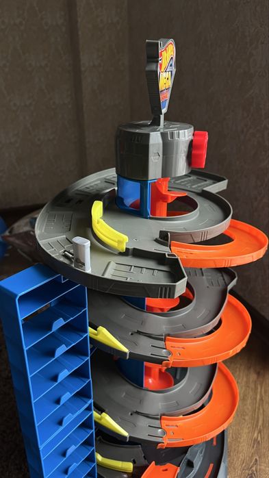 hot wheels mega garage ігровий набір