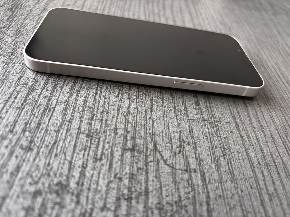 Iphone 13, Stan bardzo dobry!