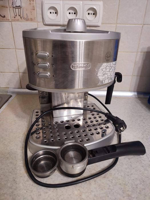 Кофеварка delonghi