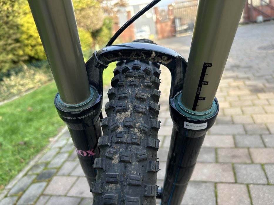 Rower zjazdowy Morewood Izimu