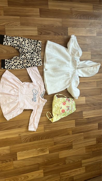 Одяг для дівчинки