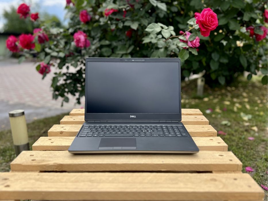 RTX 5000 16GB/Dell Precision 7550/i7-10875H/32GB+SSD 1TB/15.6"FHD IPS
