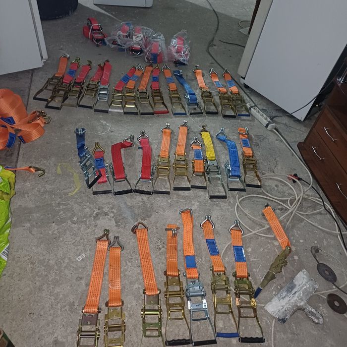 Ремни стяжные по 350, гривен