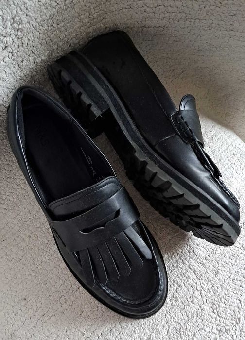 Лофери жіночі чорного кольору