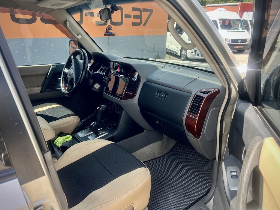 Mitsubishi Pajero Wagon