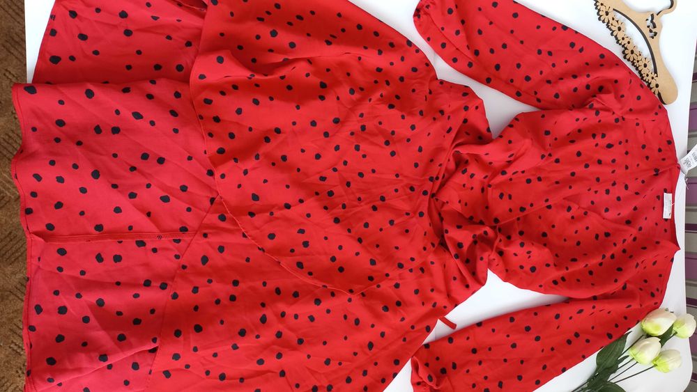 червона сукня 46 розмір нова