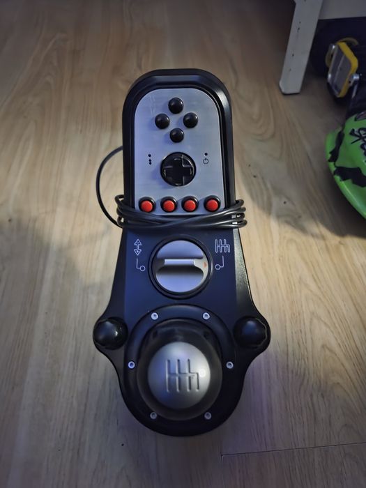 Sprzedam Logitech g25