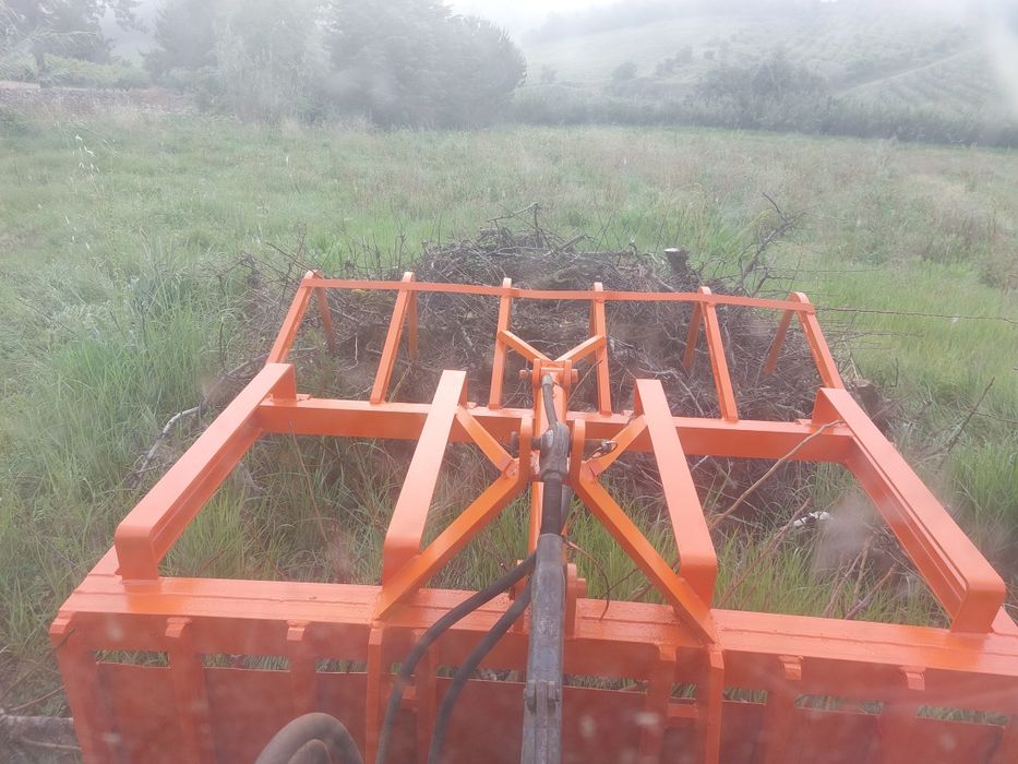 Limpeza / Corte/  Manutenção de terrenos