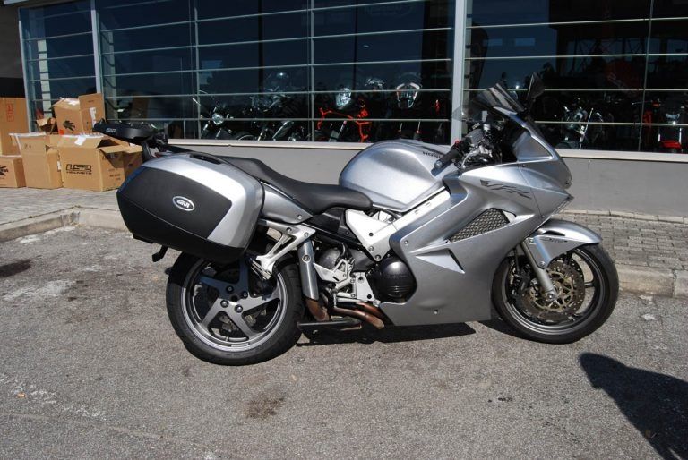 Honda vfr 800 vtec