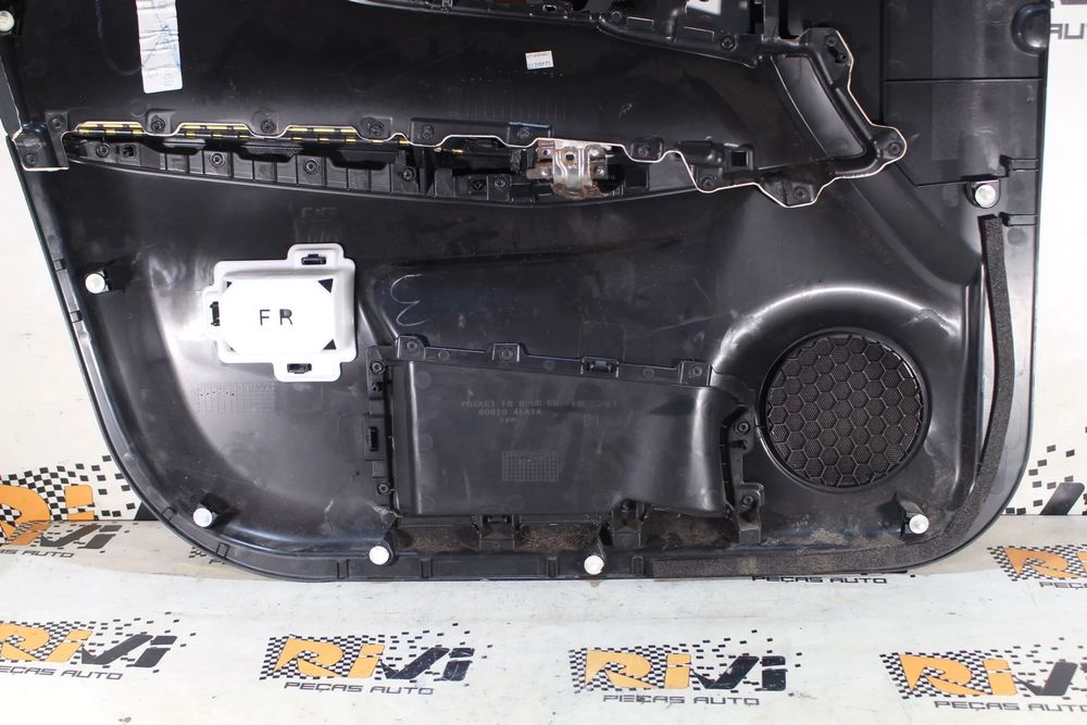 Forra porta / quartela frente direita NISSAN Qashqai II (J11)