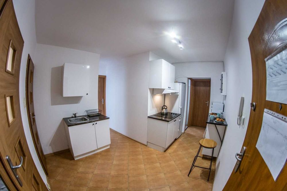 tylko STUDENTKI, piekarnik, ogrzewanie miejskie, parking.